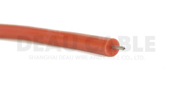 特點(diǎn)/用途：具有優(yōu)良的高溫耐低溫性能，具有優(yōu)良的電絕緣性能，優(yōu)良的化學(xué)穩(wěn)定性能，耐高電壓，耐老化，使用壽命長(zhǎng)。且柔軟便于安裝。廣泛應(yīng)用于照明燈具、家用電器、電熱電器、儀表儀器、電機(jī)引接線及電子、燈具、燃具等高溫環(huán)境。